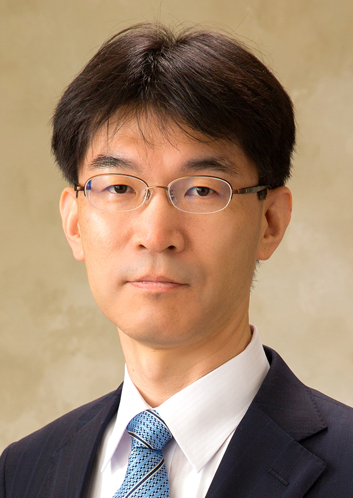 富田　泰史